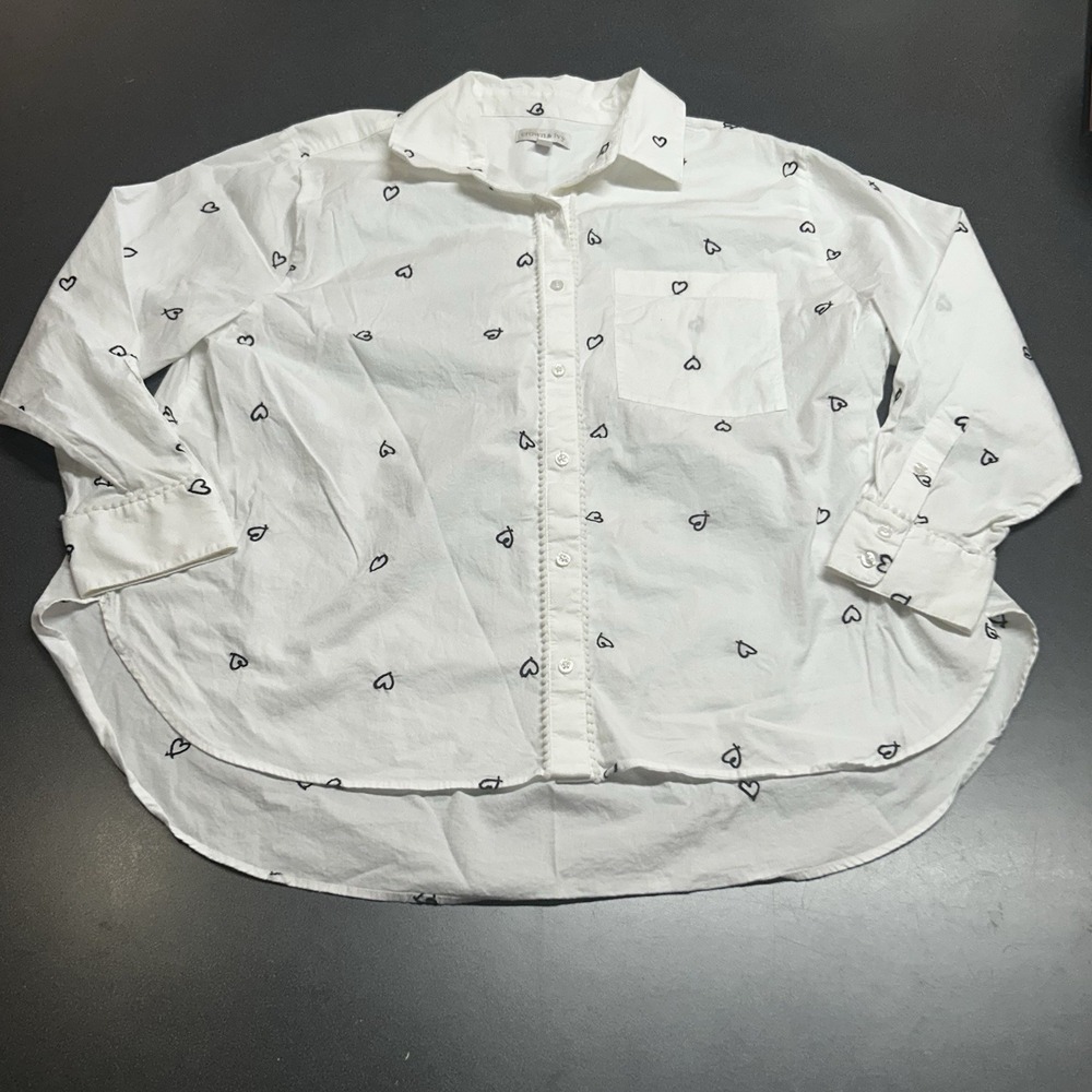 Crown Ivy White Button Up Shirt Blouse Embroidered Hearts Sz PL Coastal